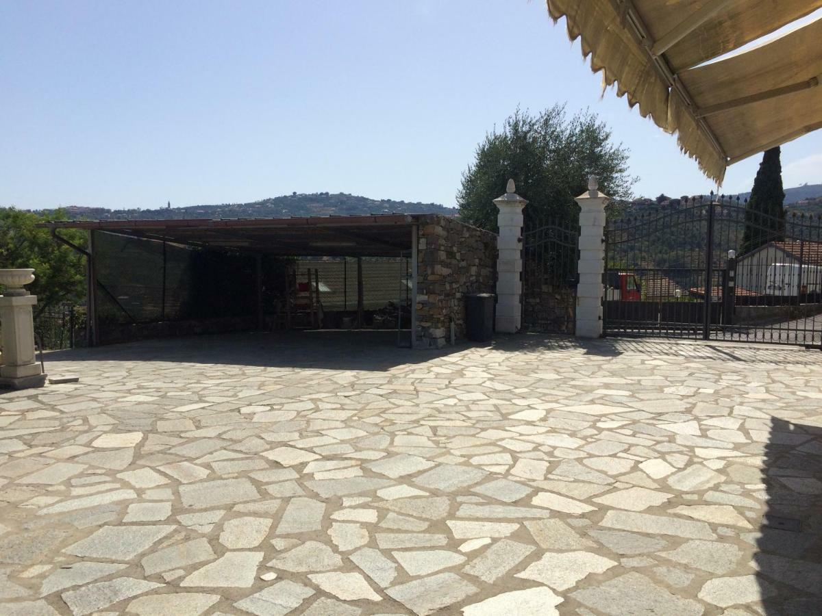 Villa Con Piscina A Imperia, Italy 外观 照片